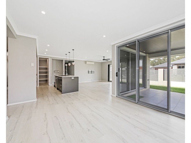 32 Oatley Street, Mango Hill QLD 4509
