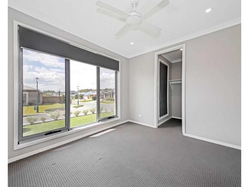 32 Oatley Street, Mango Hill QLD 4509