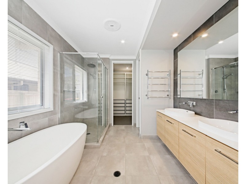 32 Oatley Street, Mango Hill QLD 4509