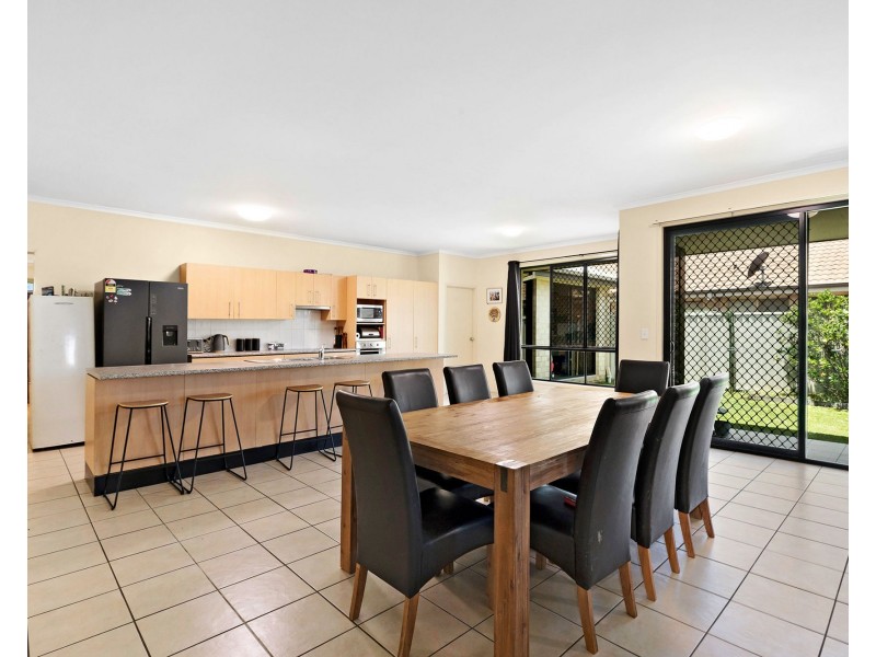 2 Humphreys Place, Caboolture QLD 4510