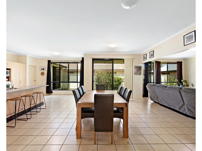 2 Humphreys Place, Caboolture QLD 4510