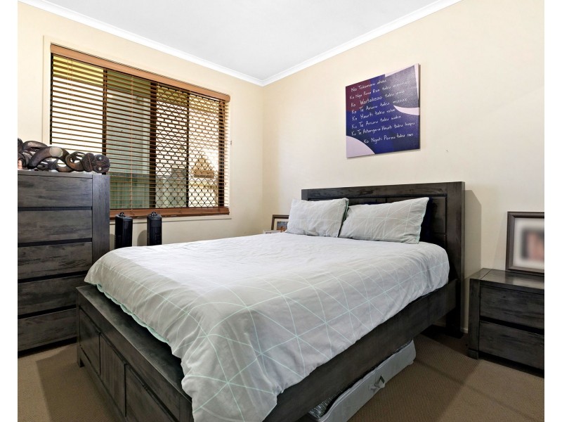 2 Humphreys Place, Caboolture QLD 4510