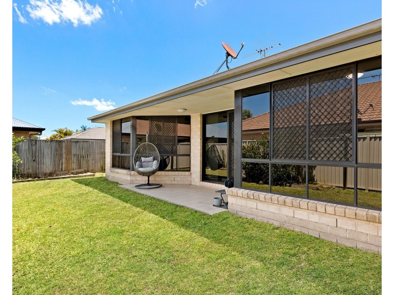 2 Humphreys Place, Caboolture QLD 4510