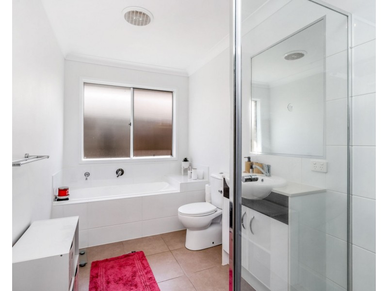 42 Sunseeker Street, Burpengary QLD 4505