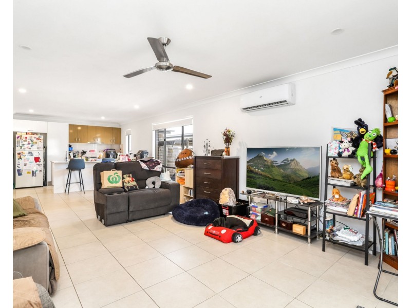 22 Whitehaven Drive, Burpengary QLD 4505