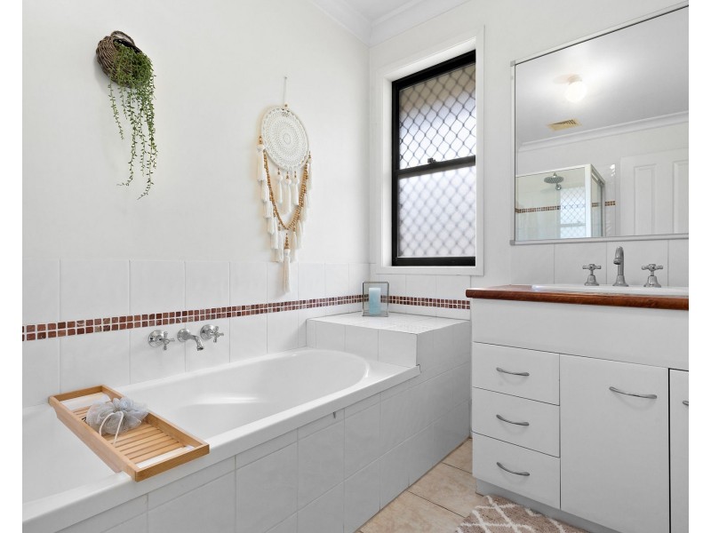 11 Aldea Circuit, Bracken Ridge QLD 4017