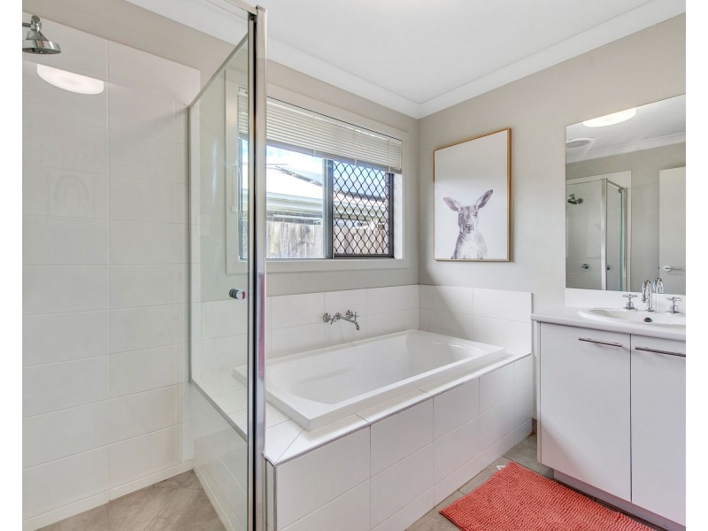 39 Coggins Street, Caboolture South QLD 4510