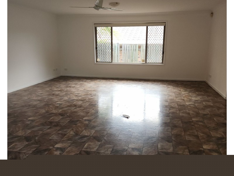 17 Pandanus Court, Kallangur QLD 4503