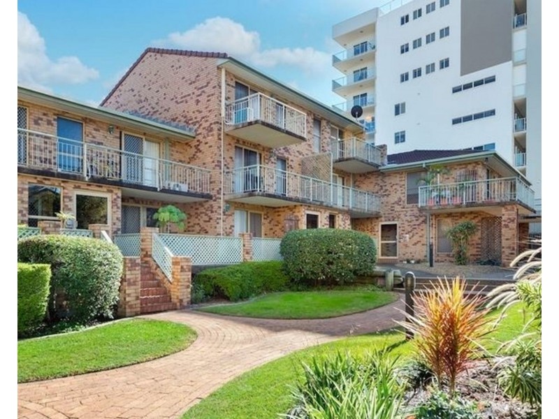 15/45 Marine Parade, Redcliffe QLD 4020
