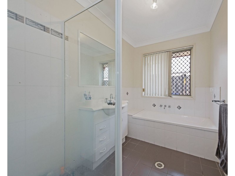 71 Hill Parade, Clontarf QLD 4019