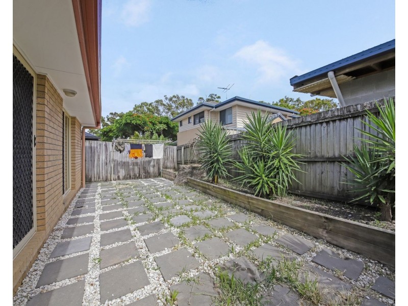 71 Hill Parade, Clontarf QLD 4019