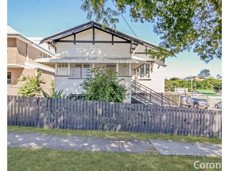 9 Shakespeare Street, Coorparoo QLD 4151