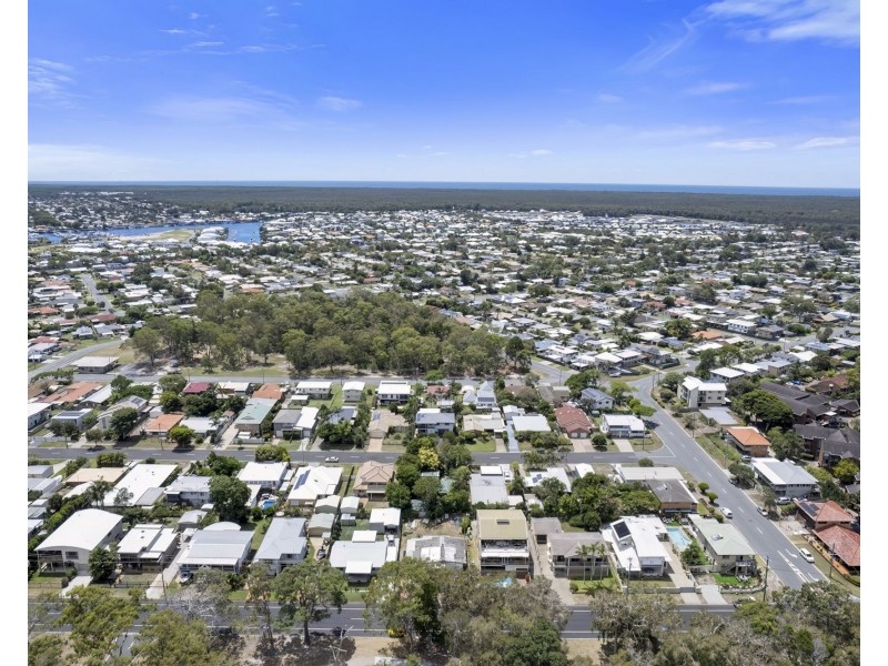 121 Sylvan Beach Esplanade, Bellara QLD 4507