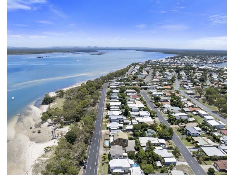 121 Sylvan Beach Esplanade, Bellara QLD 4507