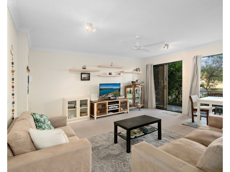 1/15 Palm Avenue, Bongaree QLD 4507
