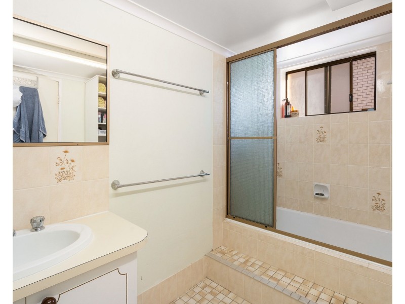 1/15 Palm Avenue, Bongaree QLD 4507