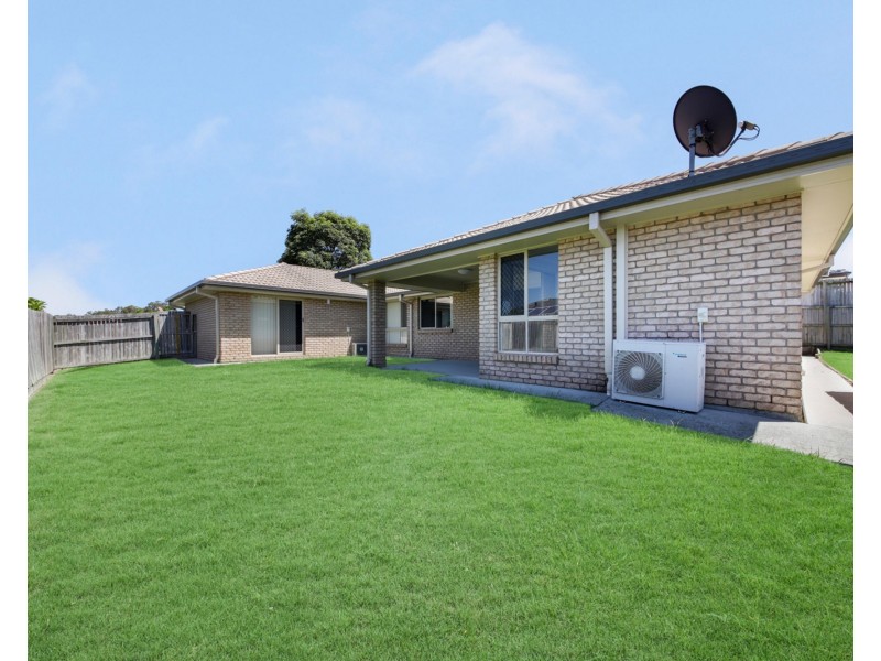 8 Mondial Drive, Warner QLD 4500