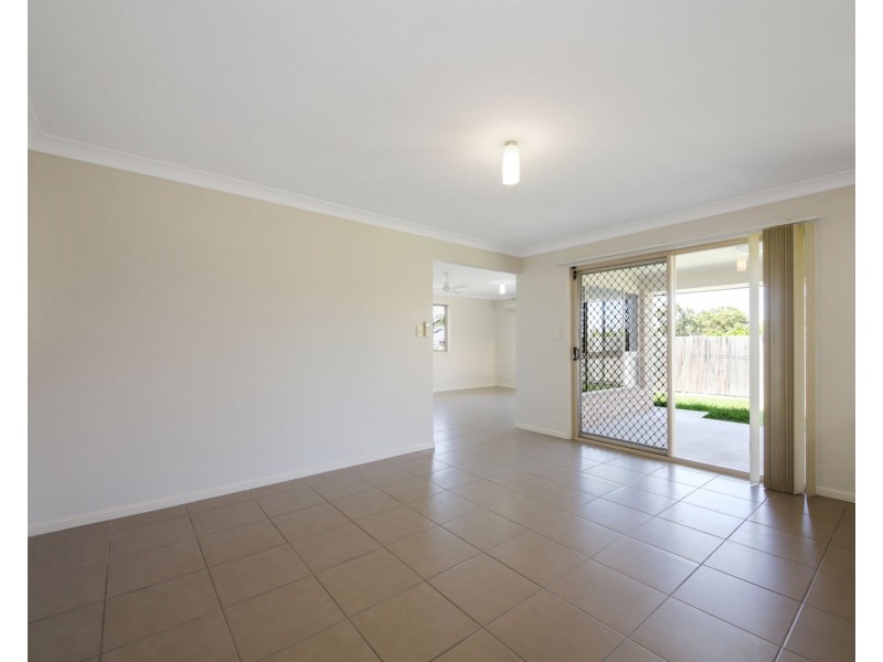 8 Mondial Drive, Warner QLD 4500