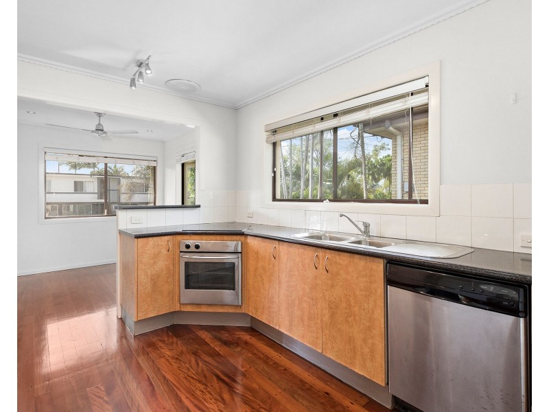 26 Kalimna Drive, Clontarf QLD 4019