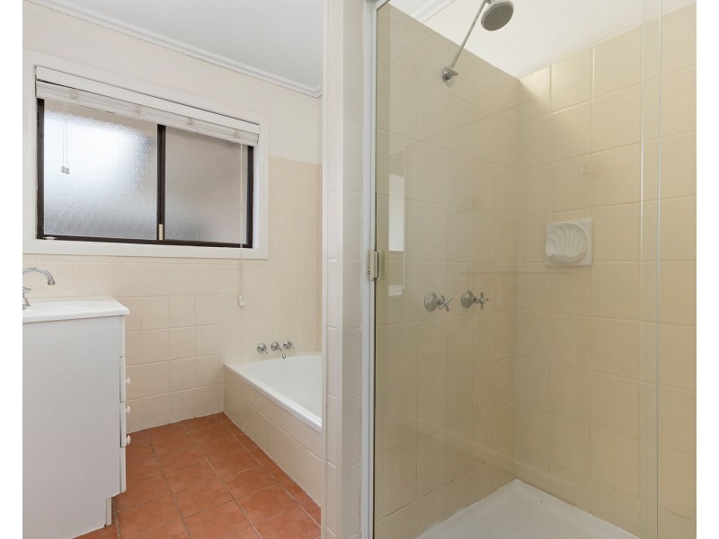 26 Kalimna Drive, Clontarf QLD 4019
