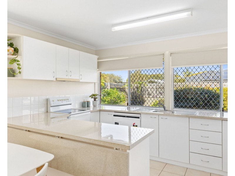 4/10 Wattle Road, Rothwell QLD 4022