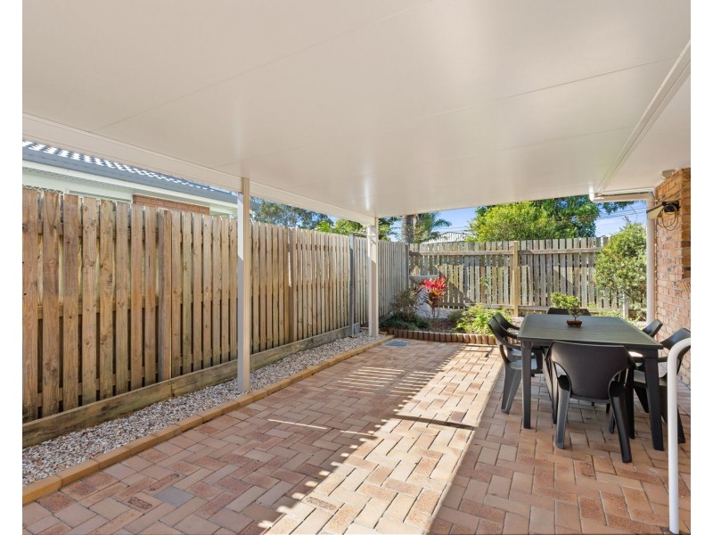 4/10 Wattle Road, Rothwell QLD 4022