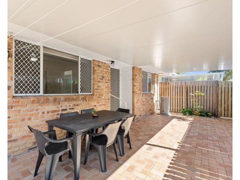 4/10 Wattle Road, Rothwell QLD 4022