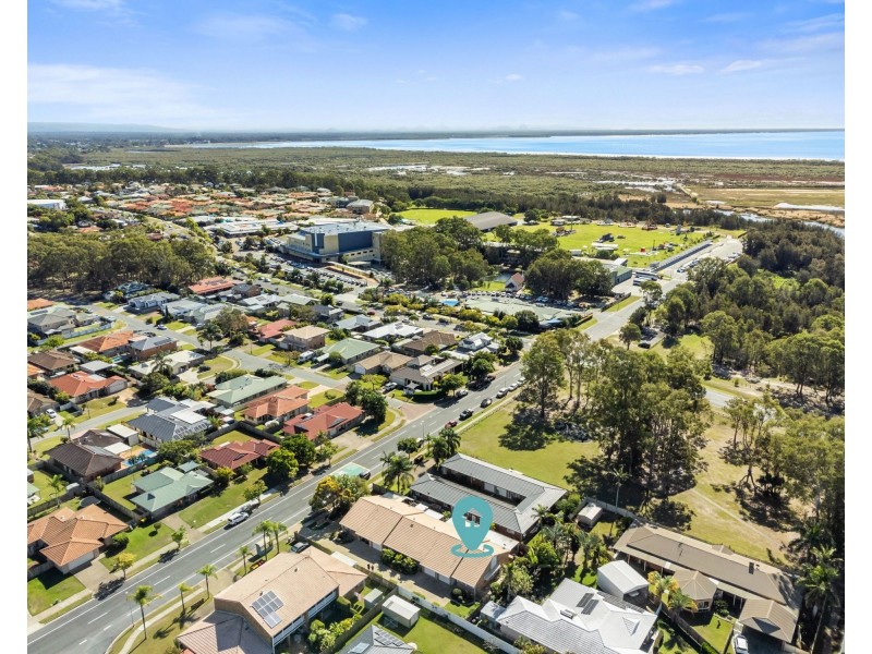 4/10 Wattle Road, Rothwell QLD 4022