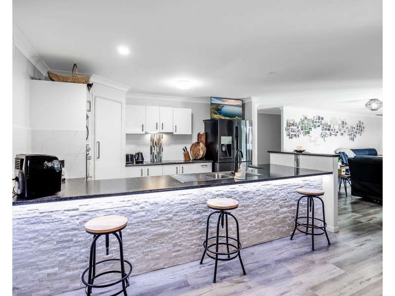 17 Penda Street, Morayfield QLD 4506