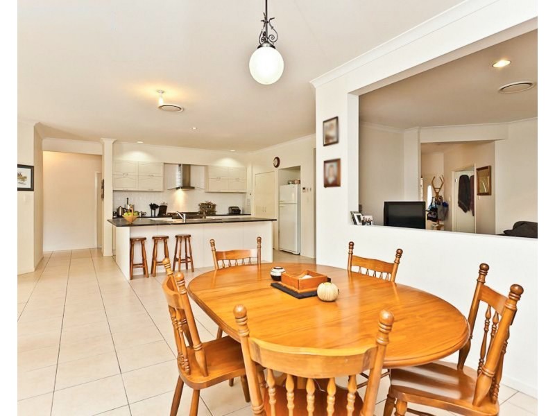 25 Gardenia Parade, North Lakes QLD 4509