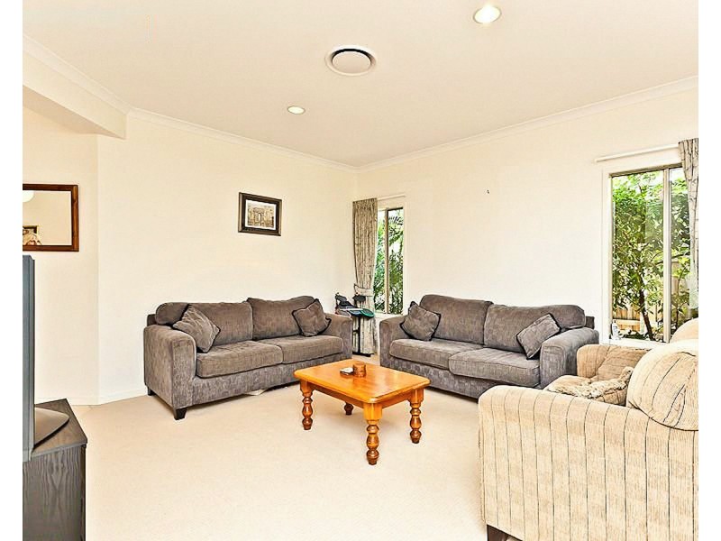 25 Gardenia Parade, North Lakes QLD 4509