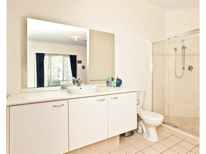 25 Gardenia Parade, North Lakes QLD 4509