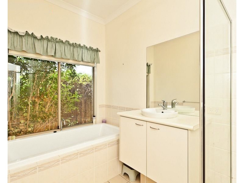 25 Gardenia Parade, North Lakes QLD 4509
