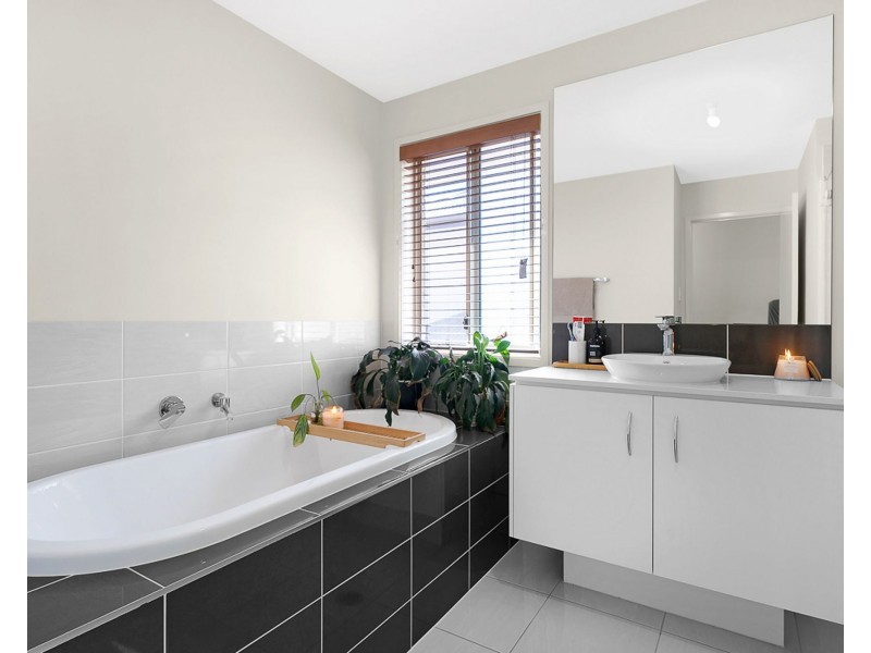 7 Irwin Street, North Lakes QLD 4509