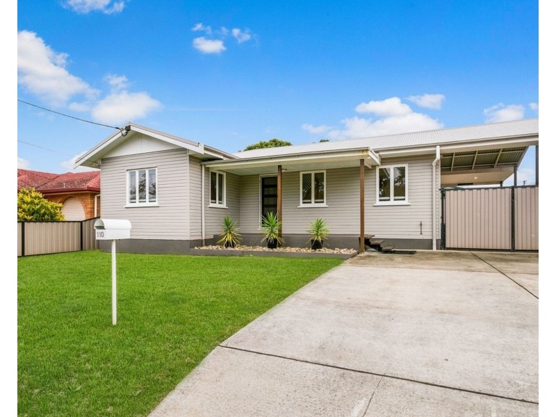 110 King Street, Woody Point QLD 4019