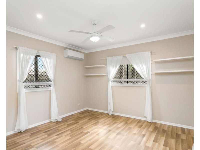 110 King Street, Woody Point QLD 4019