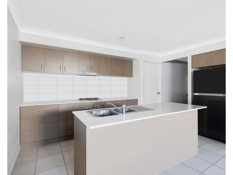 5 Pinevale Place, Mango Hill QLD 4509