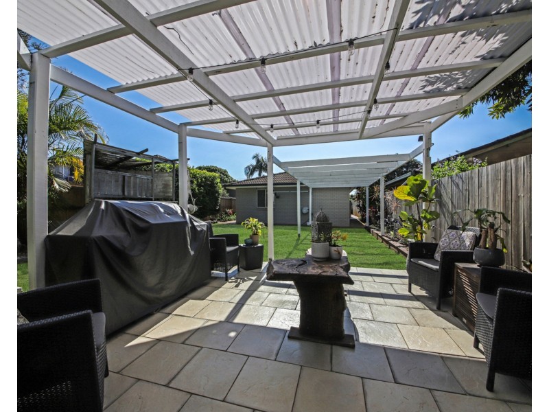 5A Campbell Street, Scarborough QLD 4020