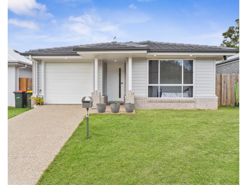 15 Alexandrina Street, Morayfield QLD 4506