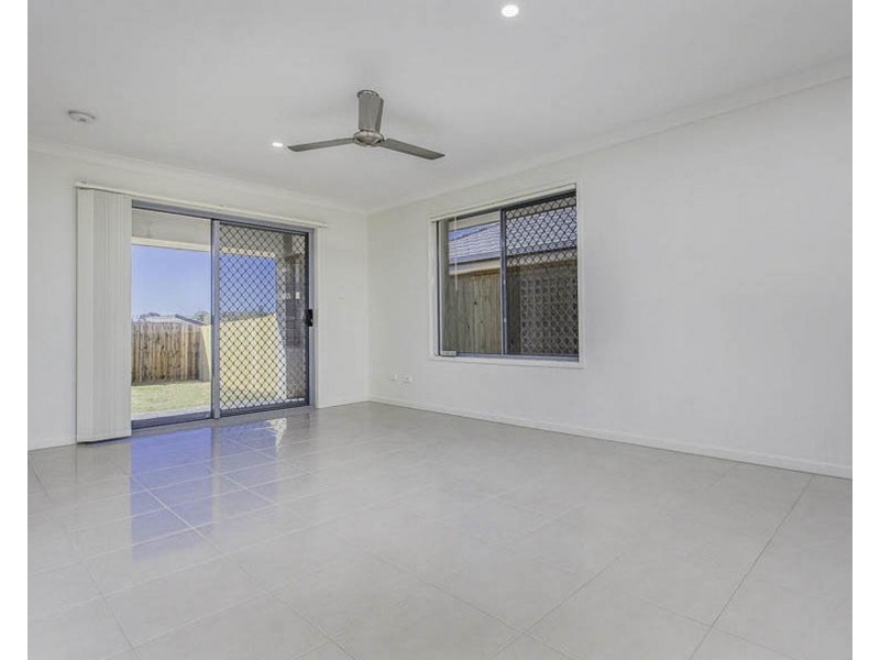 104 Surround Street, Dakabin QLD 4503