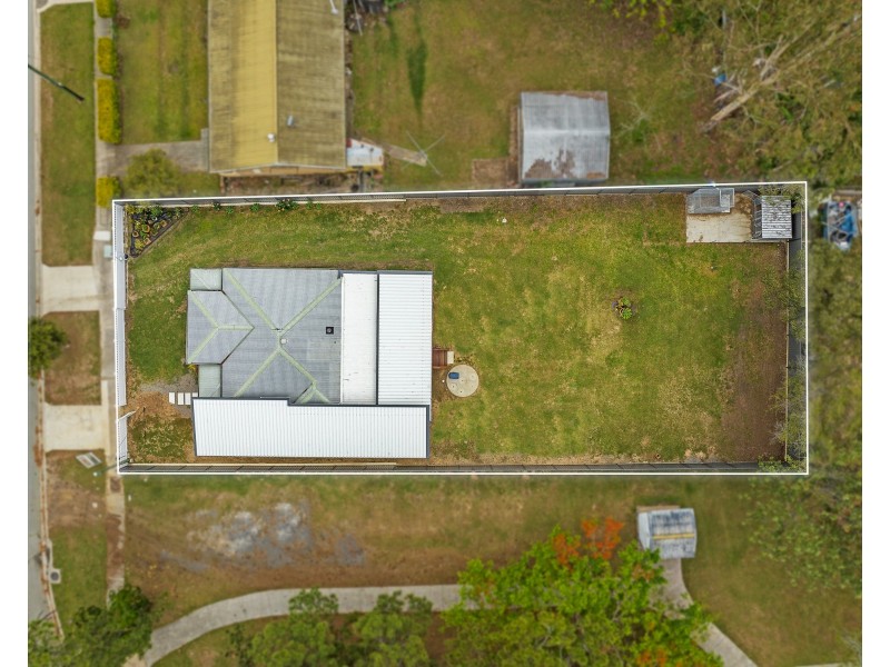 2 English Street, Elimbah QLD 4516