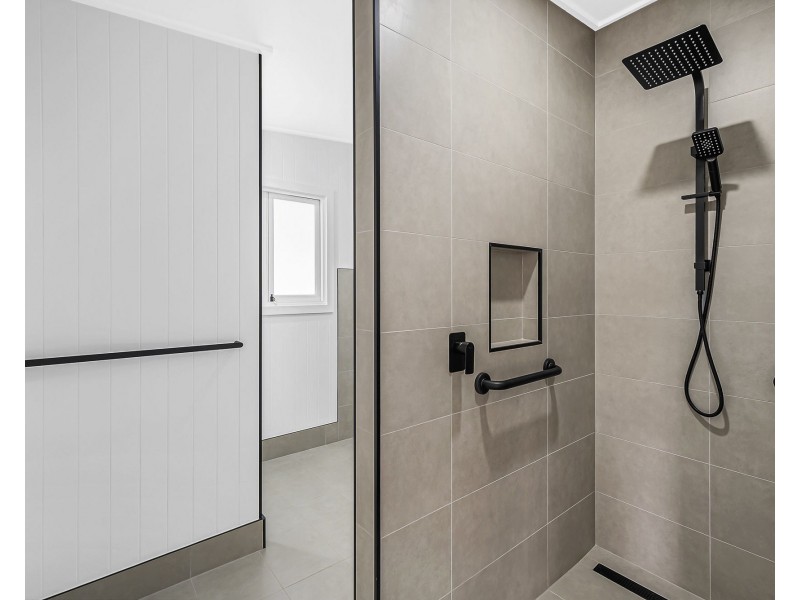 2 English Street, Elimbah QLD 4516