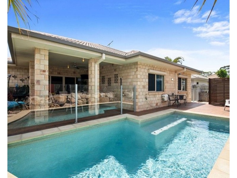 8 Wallaroo Circuit, North Lakes QLD 4509