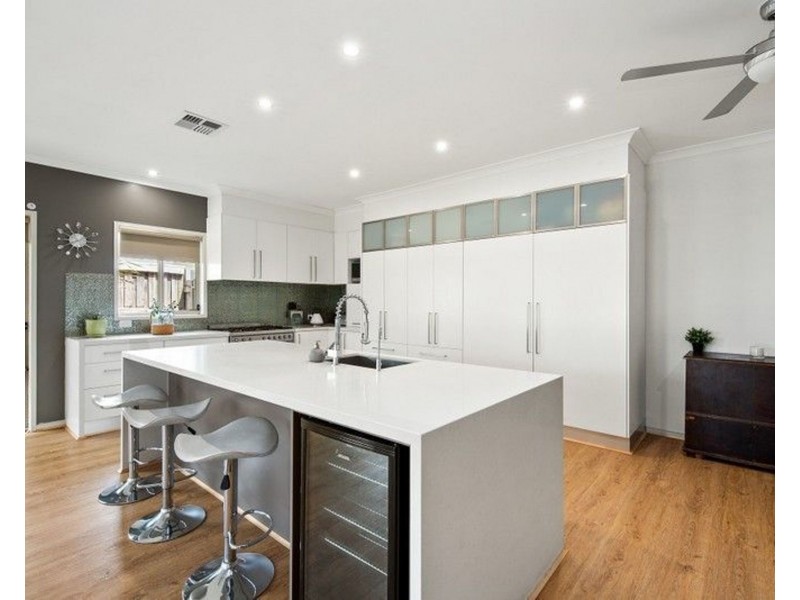 8 Wallaroo Circuit, North Lakes QLD 4509
