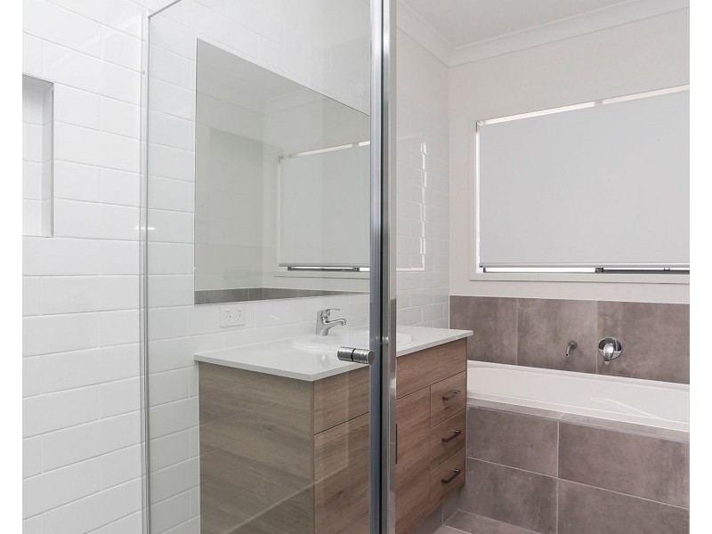 15 Apollo Street, Newport QLD 4020