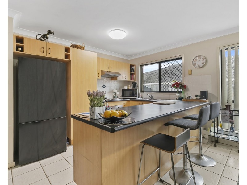 4 Adonis Court, Rothwell QLD 4022