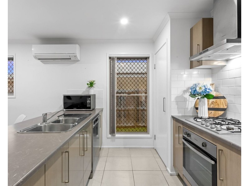 67 Parkway Crescent, Caboolture QLD 4510