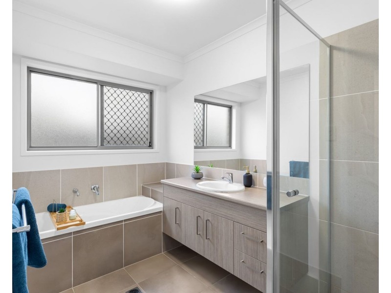 67 Parkway Crescent, Caboolture QLD 4510