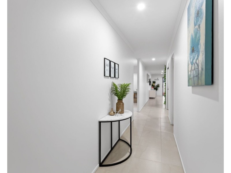 67 Parkway Crescent, Caboolture QLD 4510