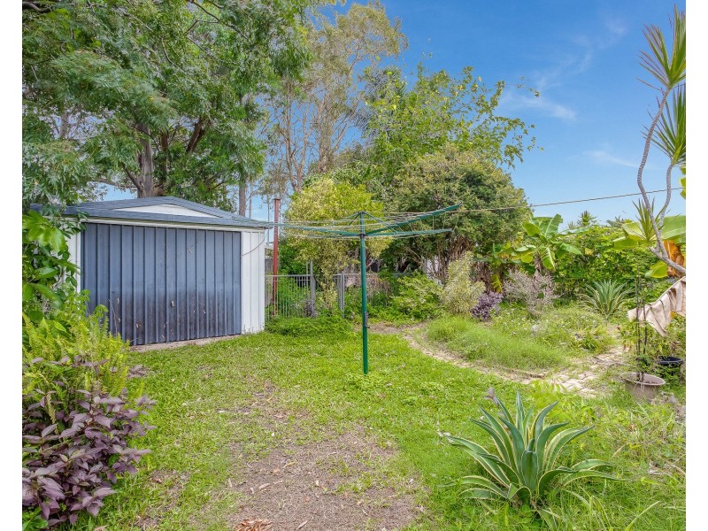 35 Seaview Parade, Deception Bay QLD 4508